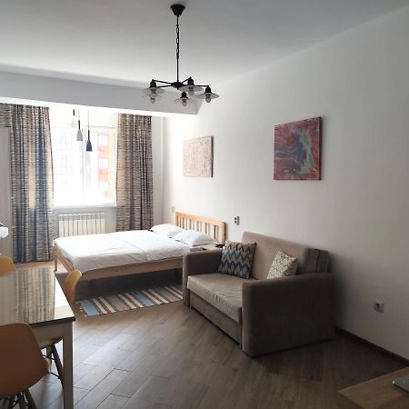 Loftik Apartments Shevchenko Street Алма Ата Екстериор снимка