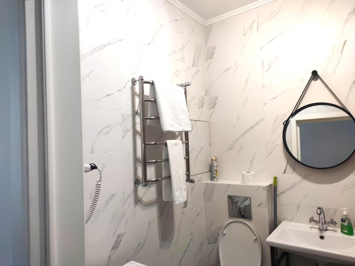 Loftik Apartments Shevchenko Street Алма Ата Екстериор снимка