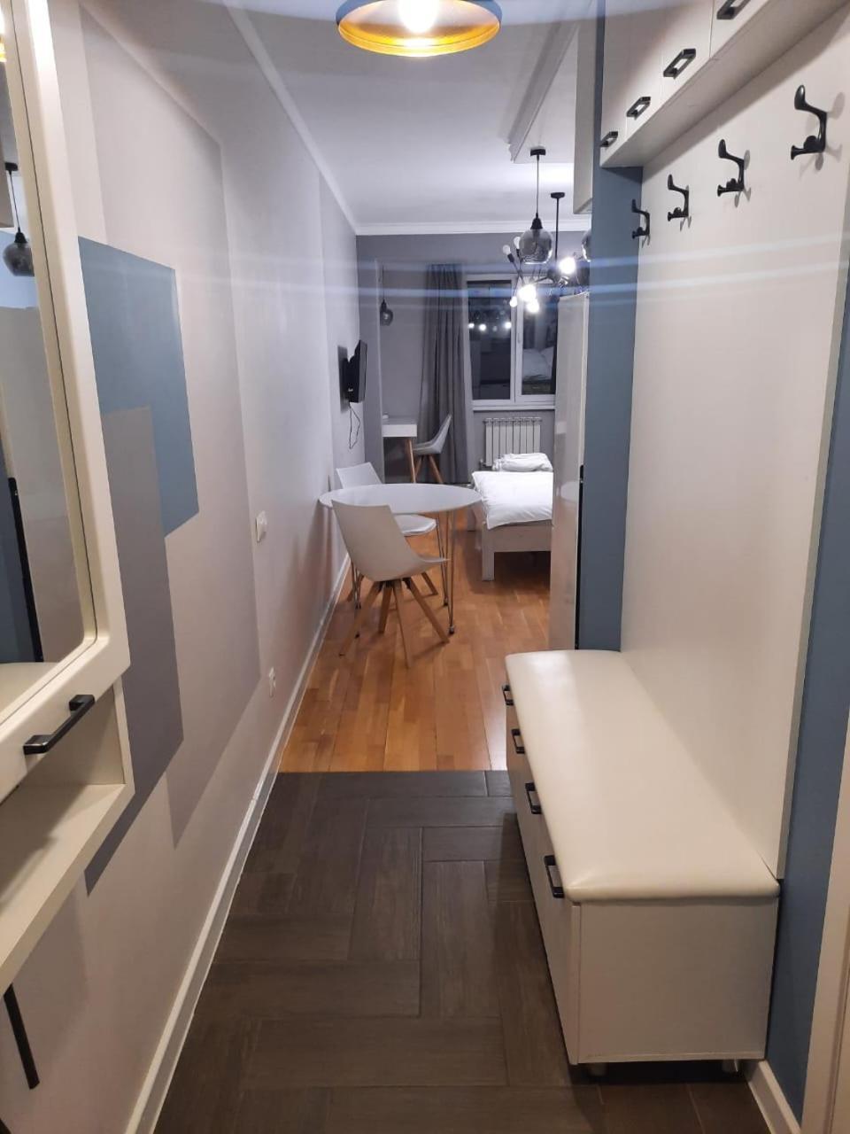 Loftik Apartments Shevchenko Street Алма Ата Екстериор снимка